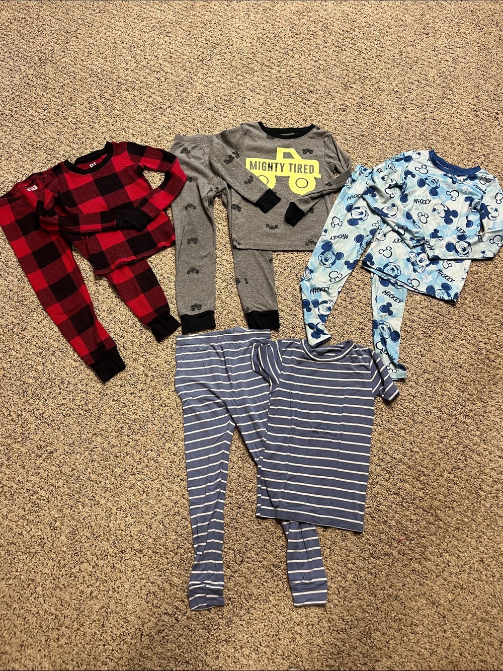 Toddler Pajama Sets Long Sleeve and one short sleeve Top & Pants